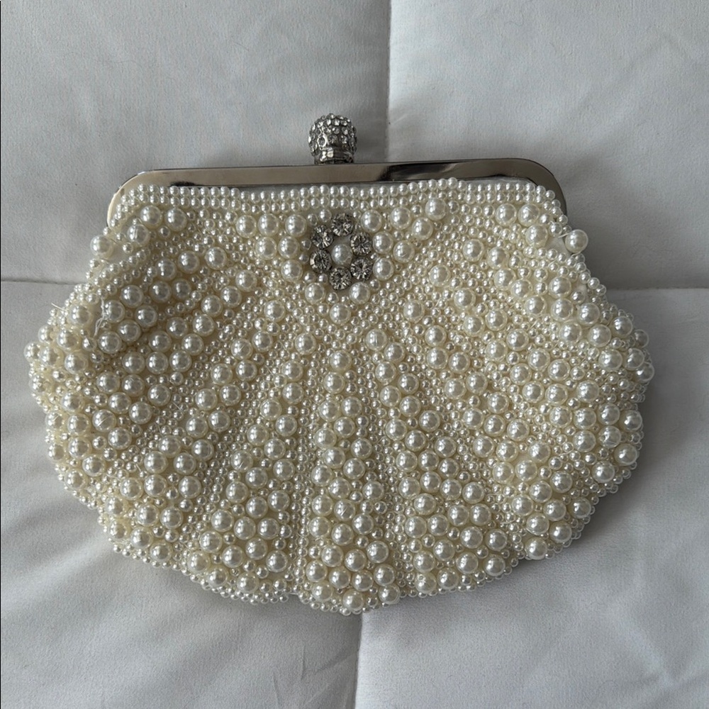 Elegant Pearl Clutch